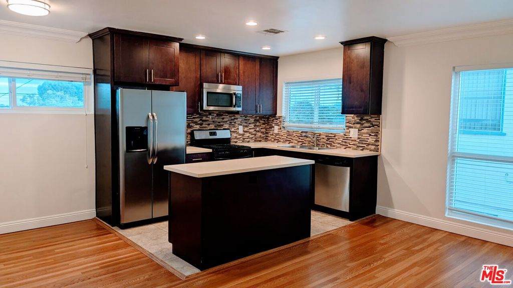 1728 Robertson Boulevard - Photo 1