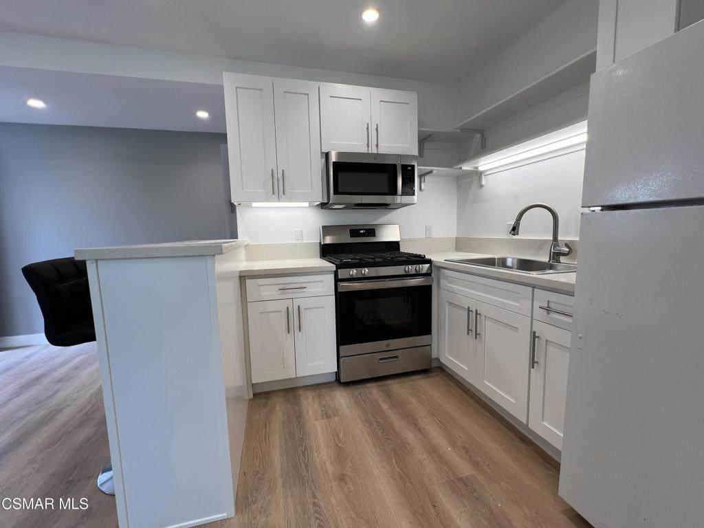 1666 1/2 Stoddard Avenue - Photo 1