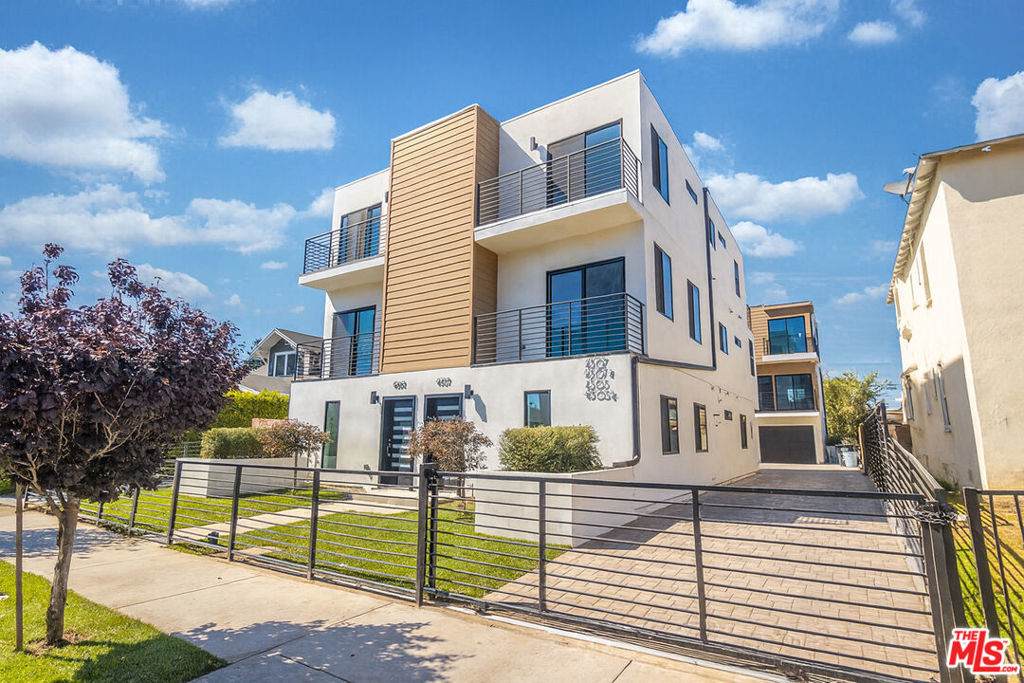 4507 W 18th St - Photo 1