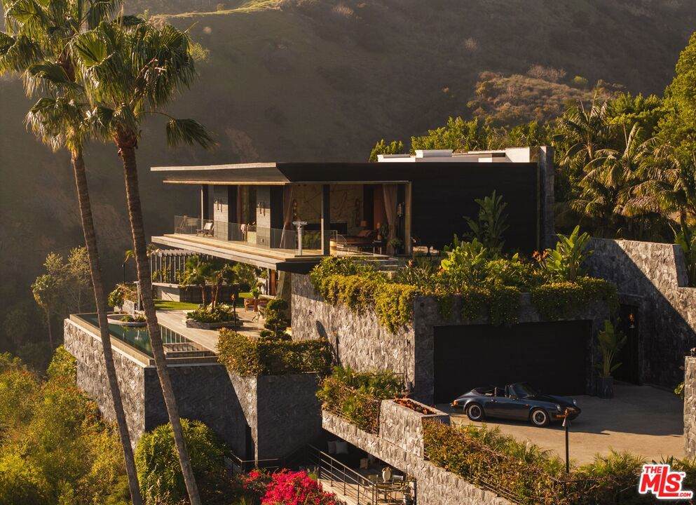 1851 Stanley Avenue - Photo 1