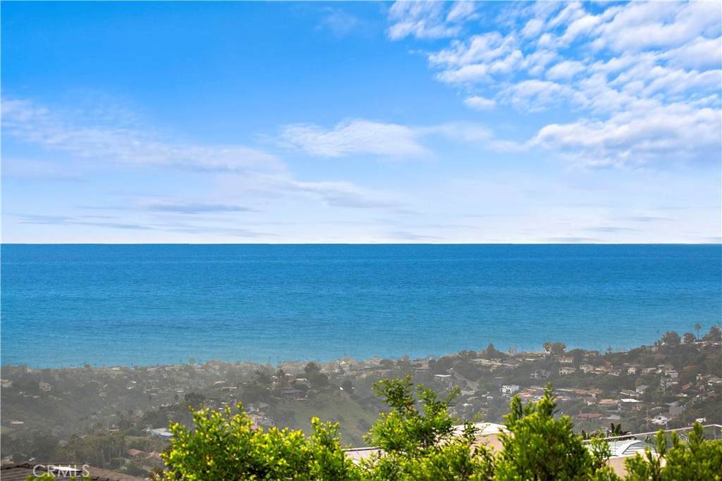 2813 Chateau Way - Photo 1