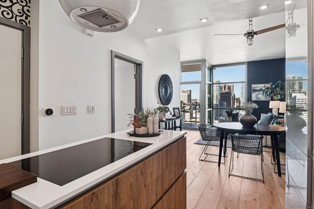 800 The Mark Ln - Photo 1