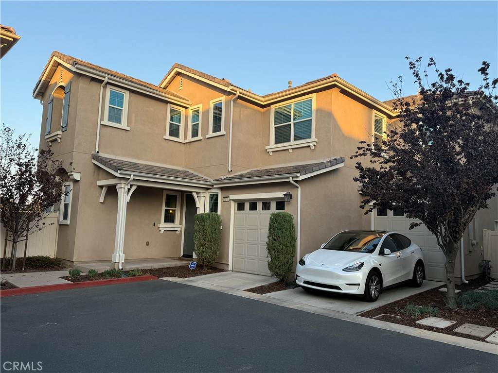 5198 Arlington - Photo 1