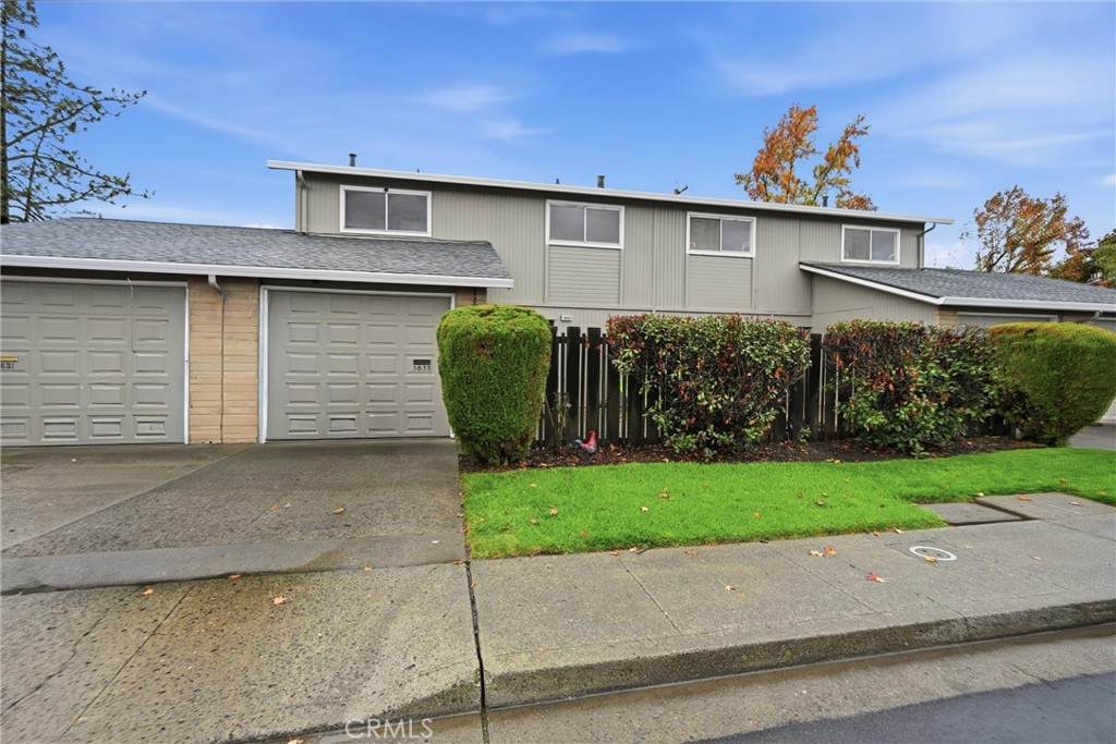 1633 Montana Vista - Photo 1