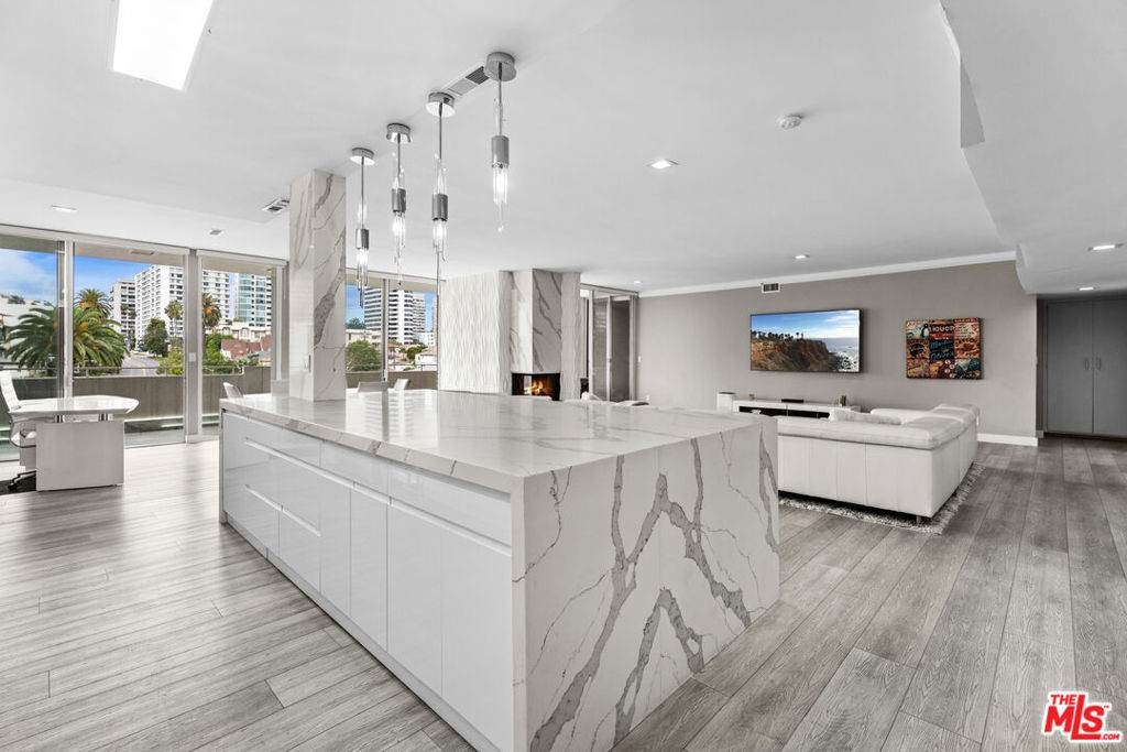 1333 Beverly Glen Boulevard - Photo 1