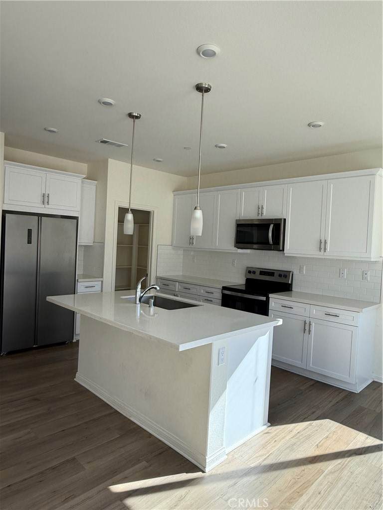 558 Pablo Rd - Photo 1