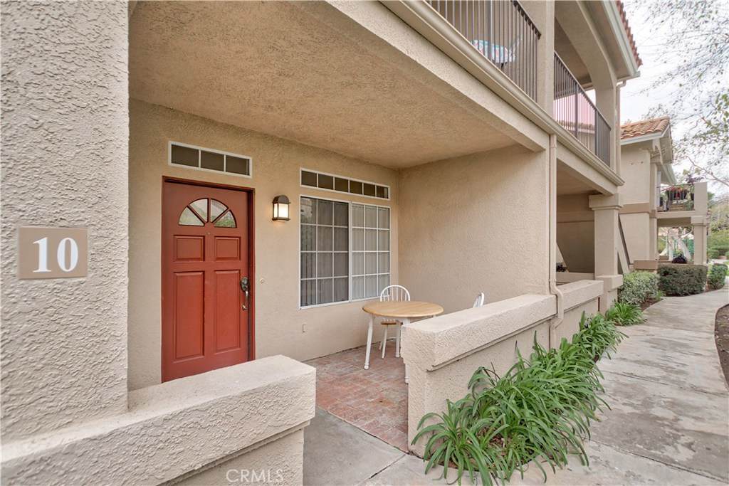 10 Carmesi - Photo 1