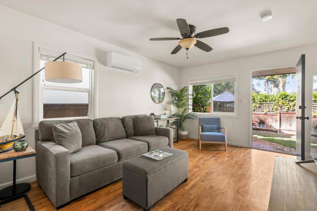 1453 Thomas Ave - Photo 1