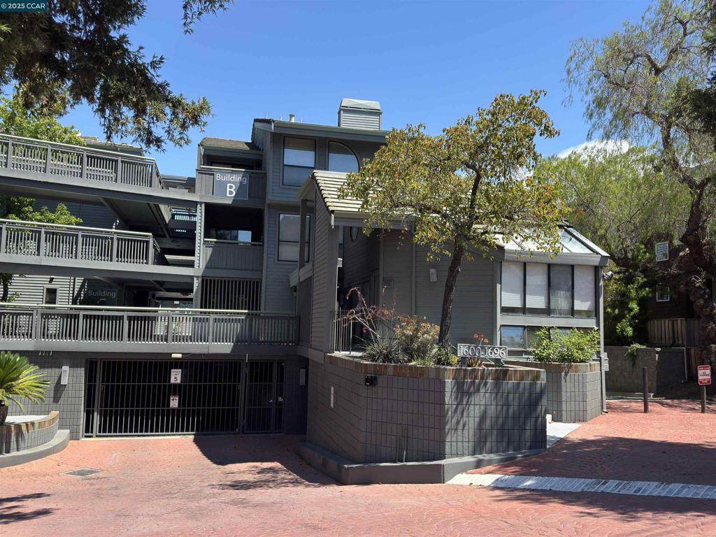 1640 San Miguel Dr - Photo 1