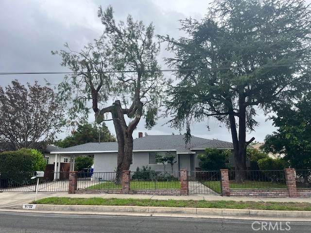 6752 Oak Avenue - Photo 1