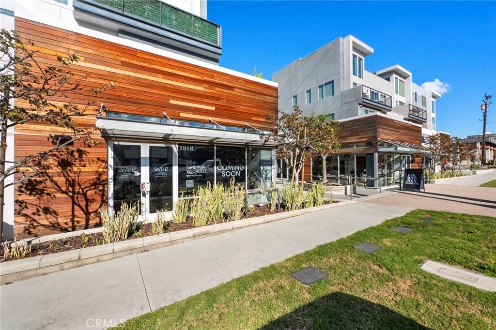 1920 Pacific Coast - Photo 1