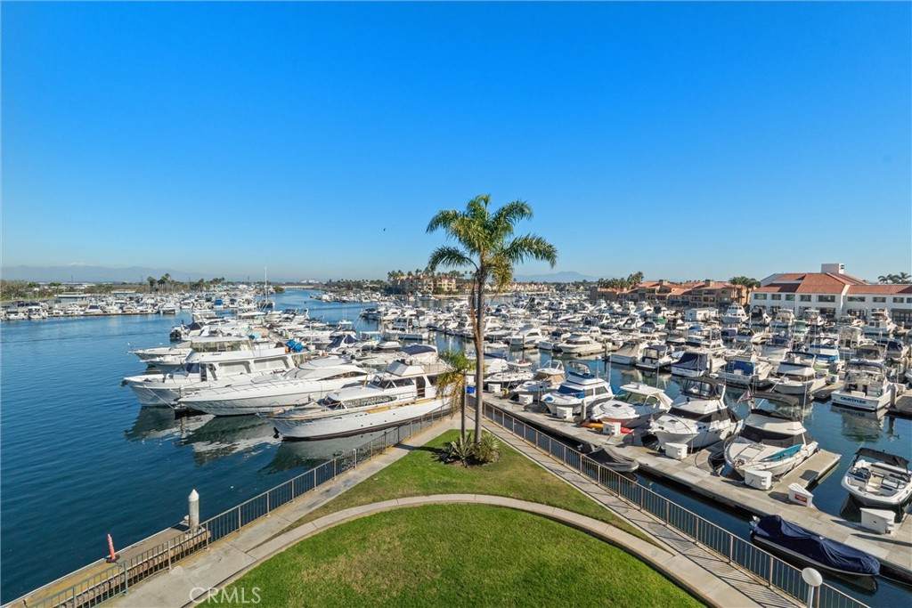 2872 Coast Cir - Photo 1