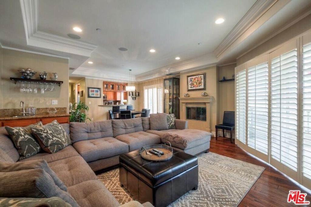 11578 Iowa Avenue - Photo 1