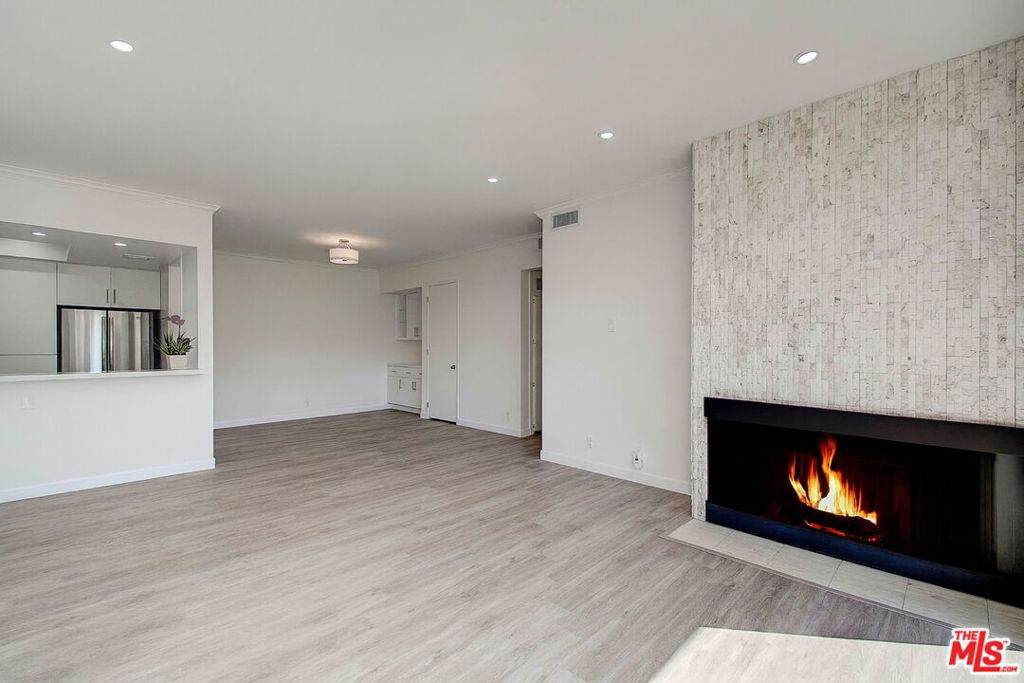 2324 Beverly Glen Boulevard - Photo 1