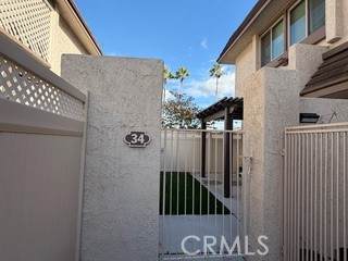 848 Huntington - Photo 1