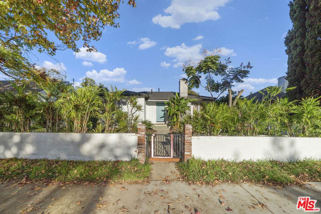 2646 Westwood Boulevard - Photo 1