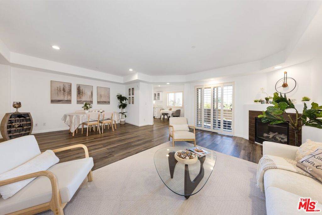 11766 Sunset Boulevard - Photo 1