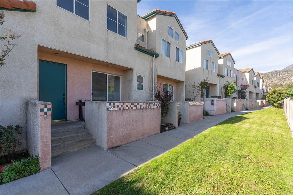 13901 Olive View - Photo 1
