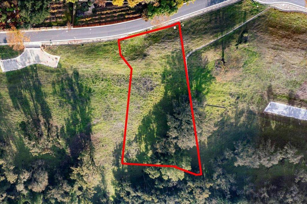 2874 Berwick Avenue - Photo 1