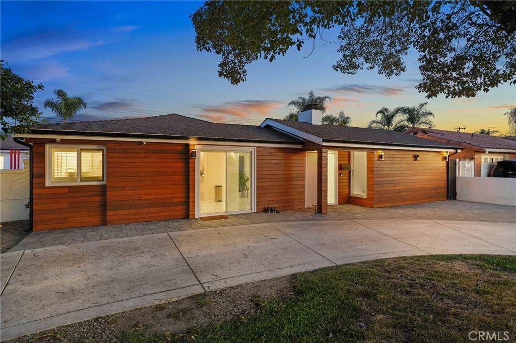 10214 Woodruff - Photo 1