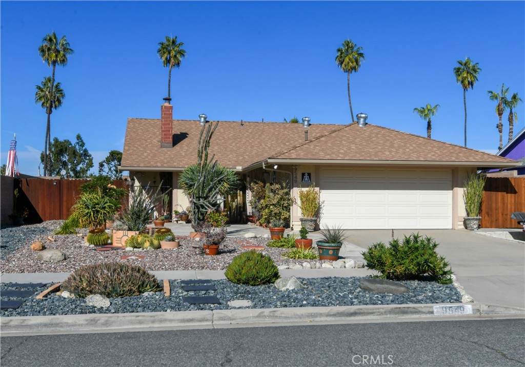 9549 Hermitage - Photo 1