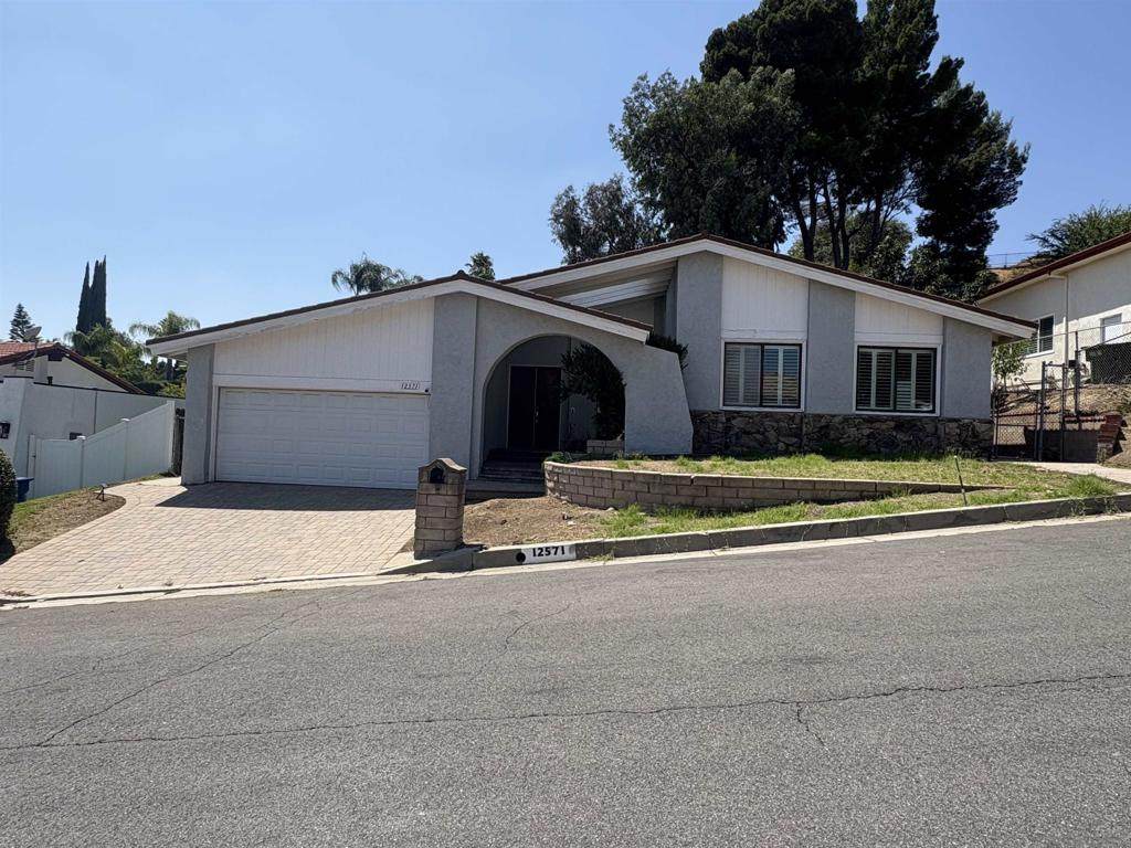 12571 Henzie Place - Photo 1