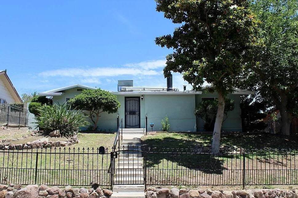 3213 Bucknell - Photo 1