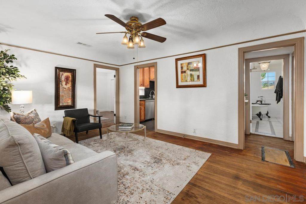 2707 Sweetwater Rd - Photo 1