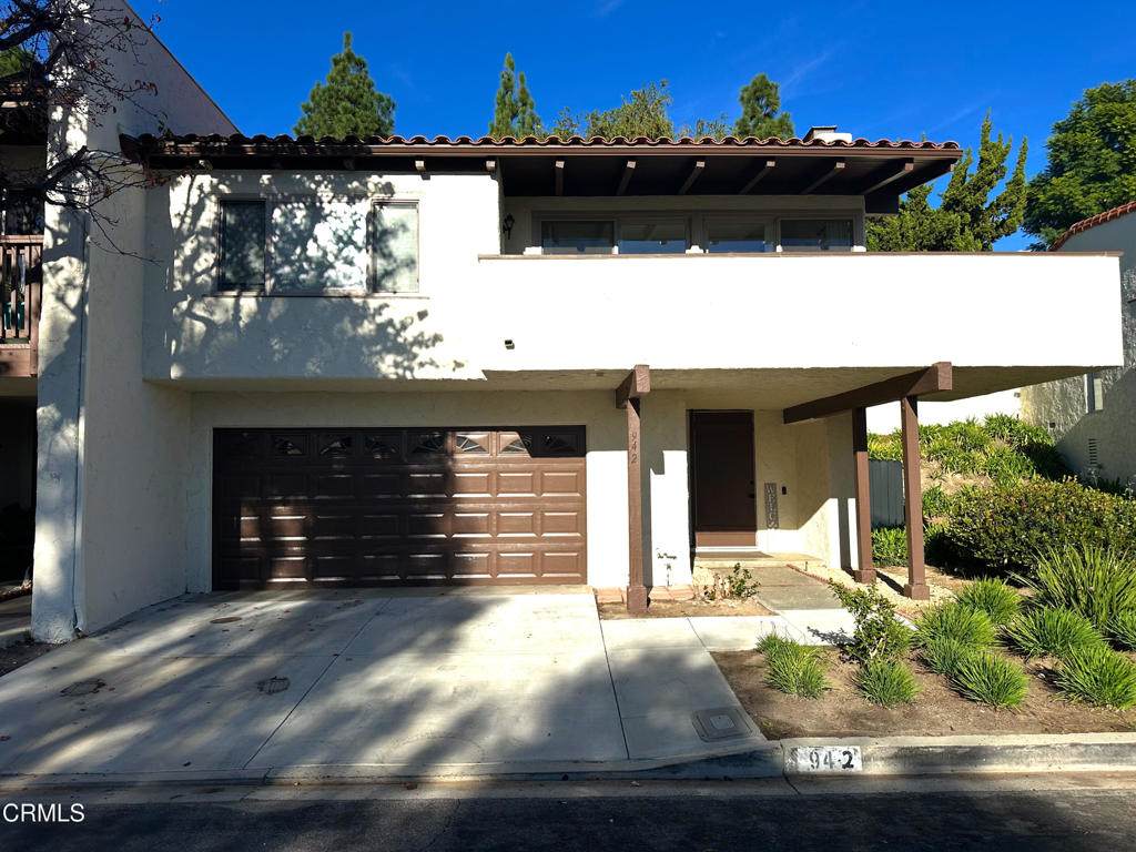 942 Woodlawn Drive - Photo 1