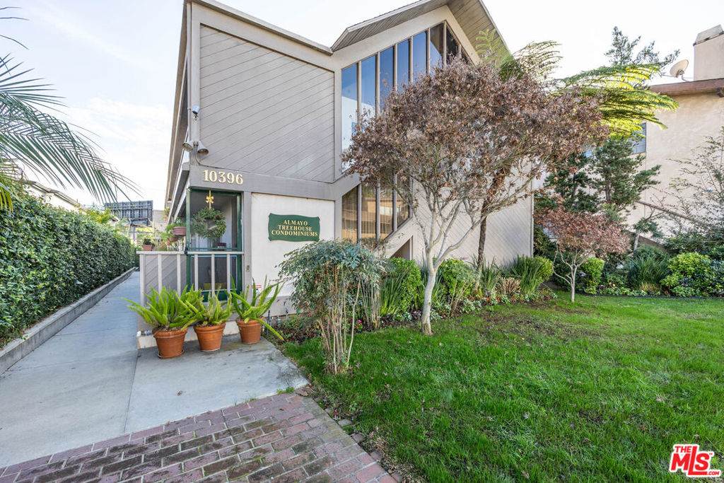 10396 Almayo Avenue - Photo 1