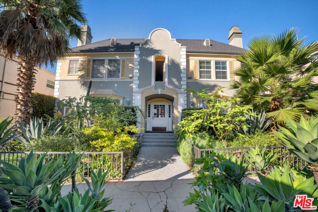 1331 Alta Vista Boulevard - Photo 1