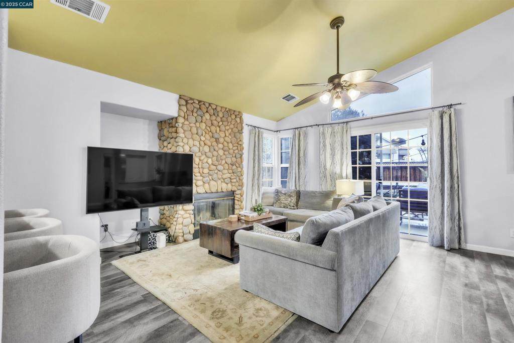 2086 Homecoming Way - Photo 1