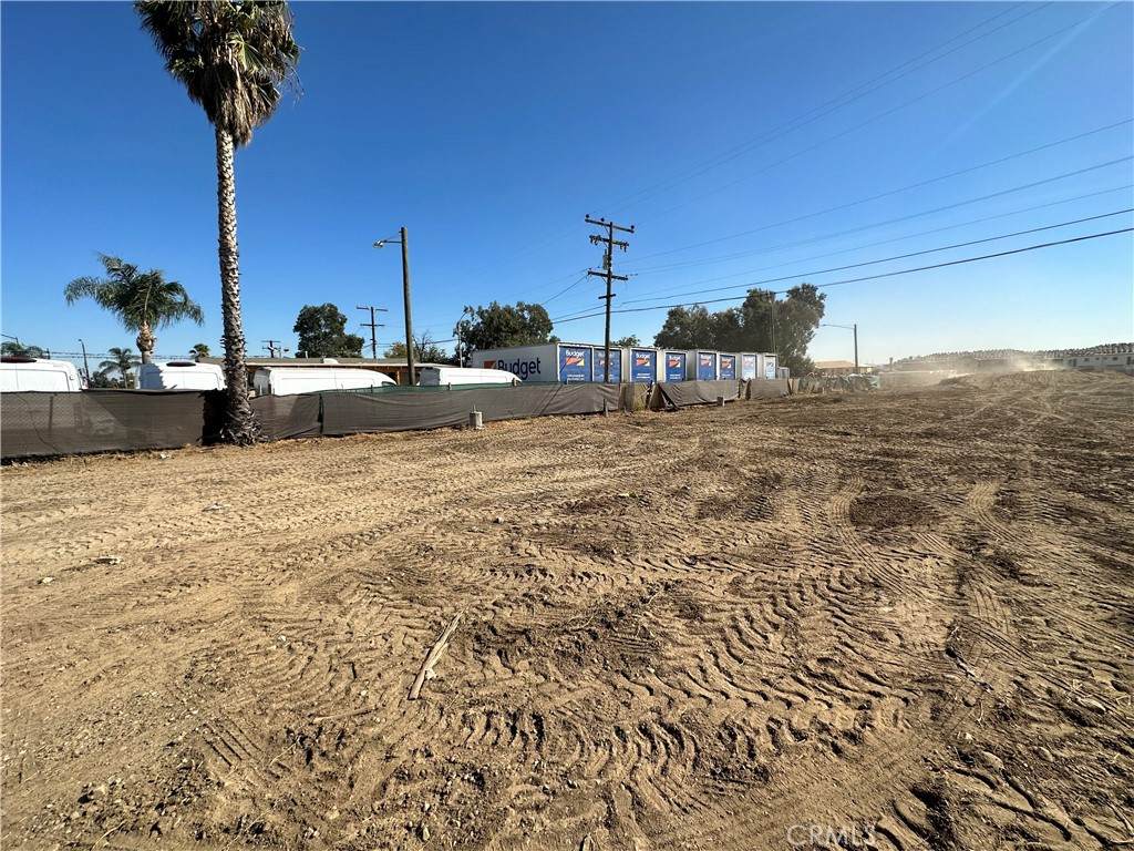 14043 Foothill - Photo 1