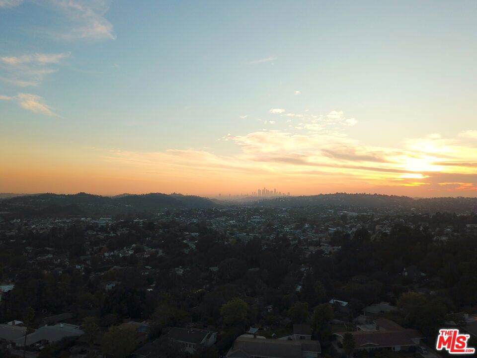 https://bt-photos.global.ssl.fastly.net/socal/orig_boomver_1_407894369-2.jpg