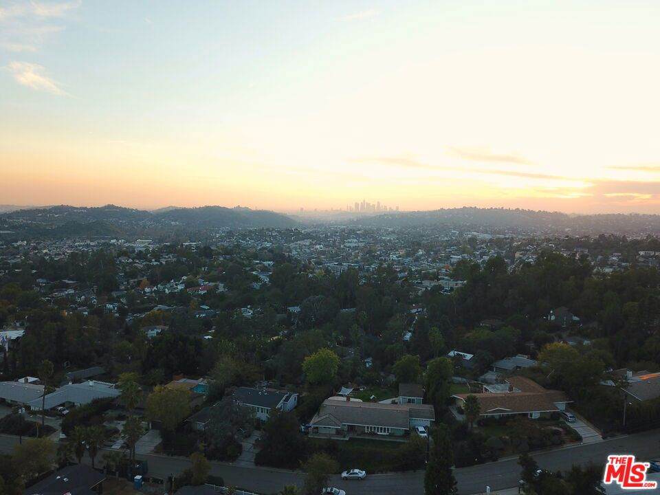 https://bt-photos.global.ssl.fastly.net/socal/orig_boomver_1_407894369-2.jpg