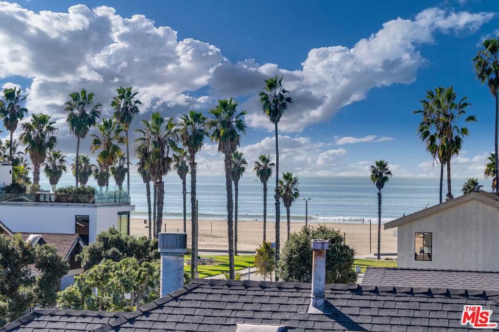 https://bt-photos.global.ssl.fastly.net/socal/orig_boomver_1_407972549-2.jpg
