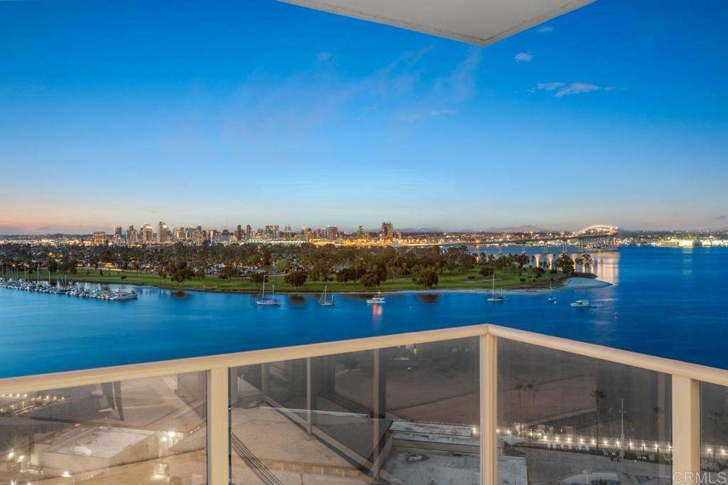 1820 Avenida Del Mundo - Photo 1