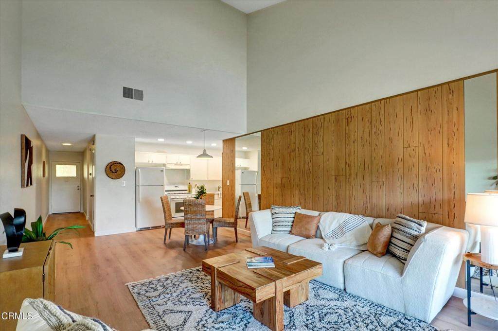 656 Sunfish Way - Photo 1