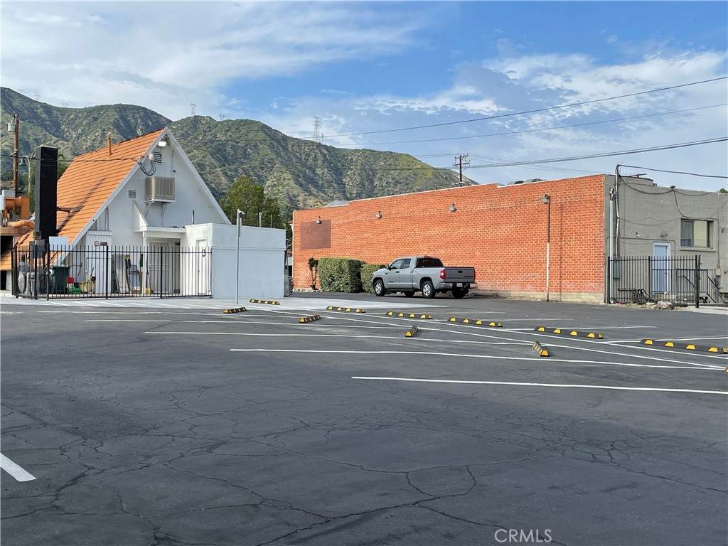 https://bt-photos.global.ssl.fastly.net/socal/orig_boomver_1_408139420-2.jpg