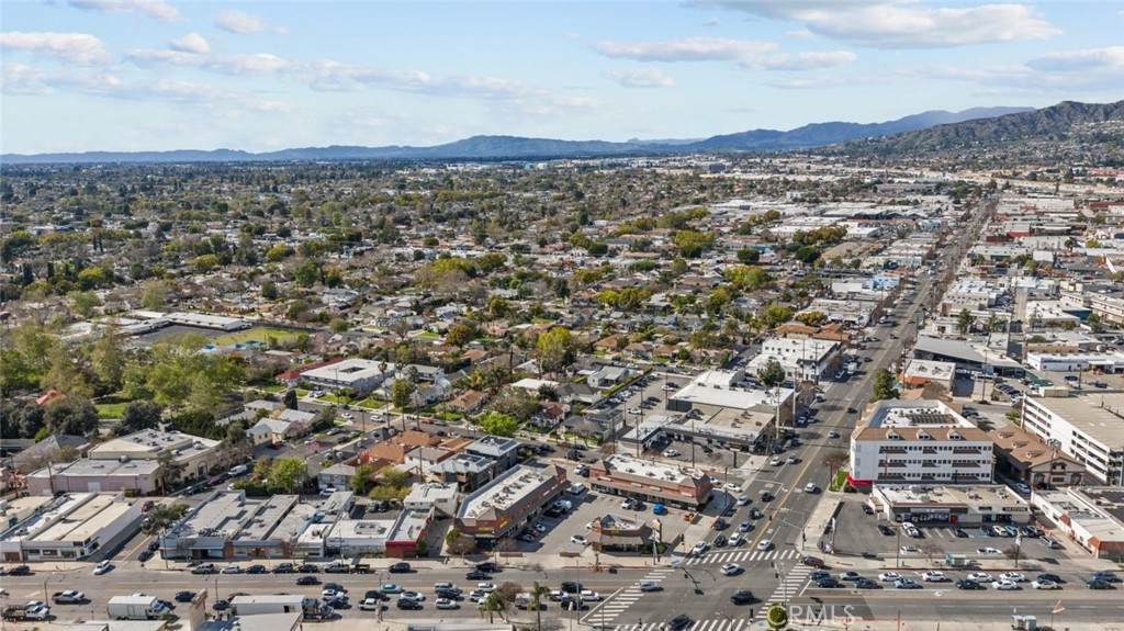 101 Victory Boulevard - Photo 1