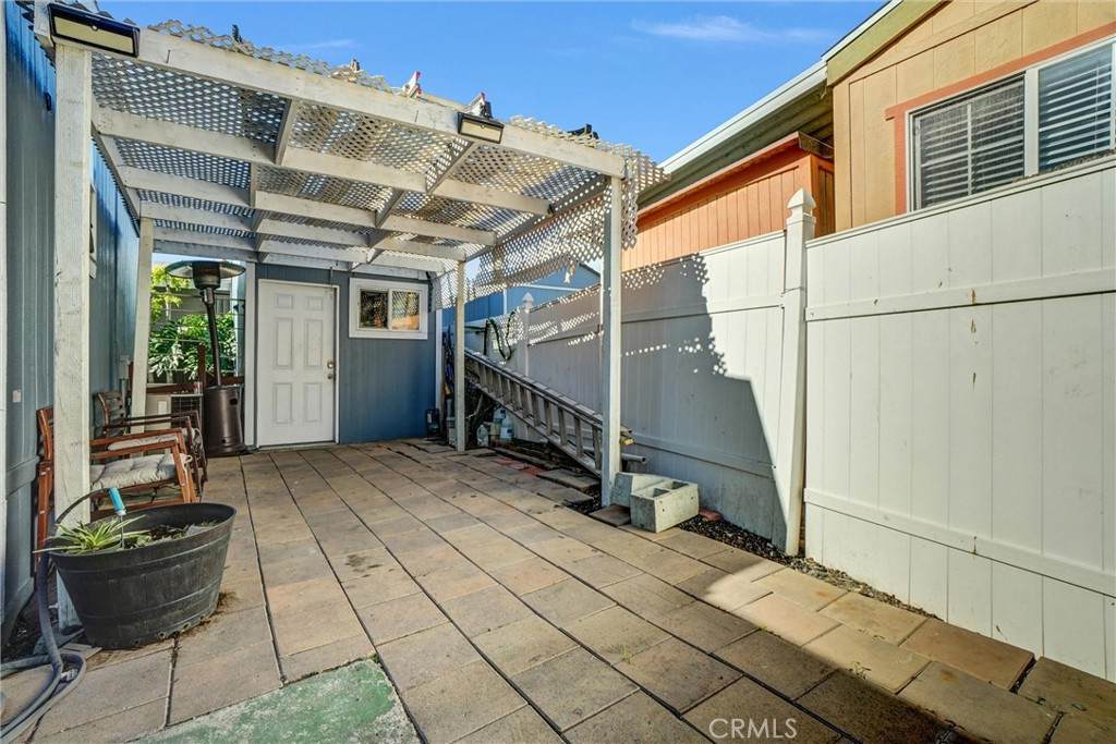 https://bt-photos.global.ssl.fastly.net/socal/orig_boomver_1_408369536-2.jpg