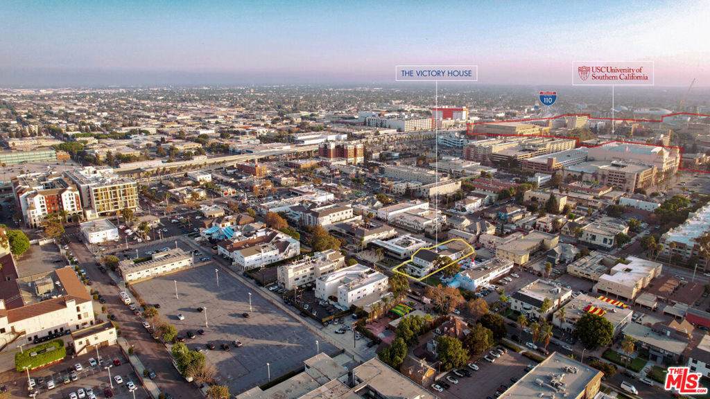 668 28th Street - Photo 1