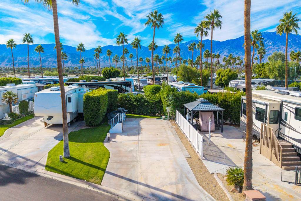 https://bt-photos.global.ssl.fastly.net/socal/orig_boomver_1_408630653-2.jpg