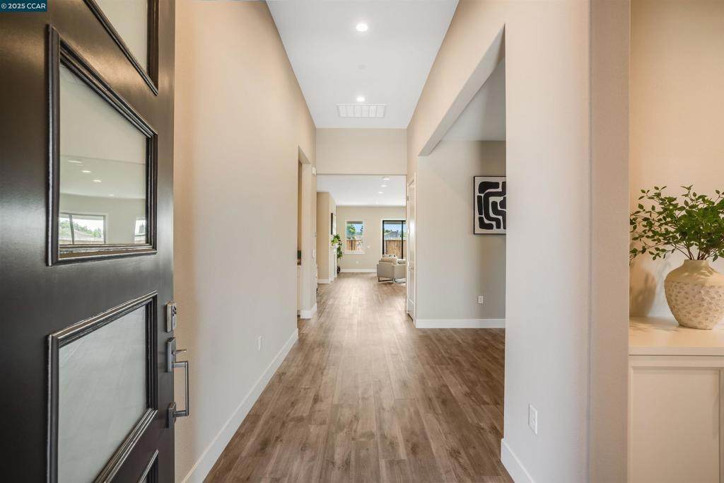 3137 3137 Phoenix Ave - Photo 1