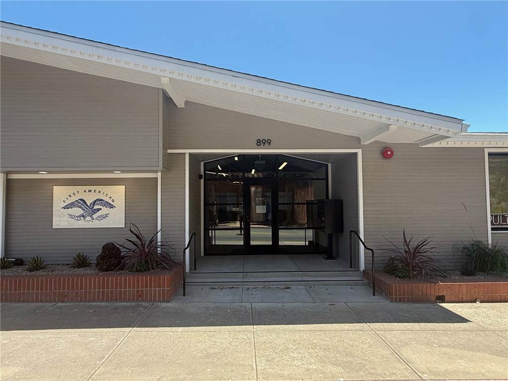 899 Pacific - Photo 1