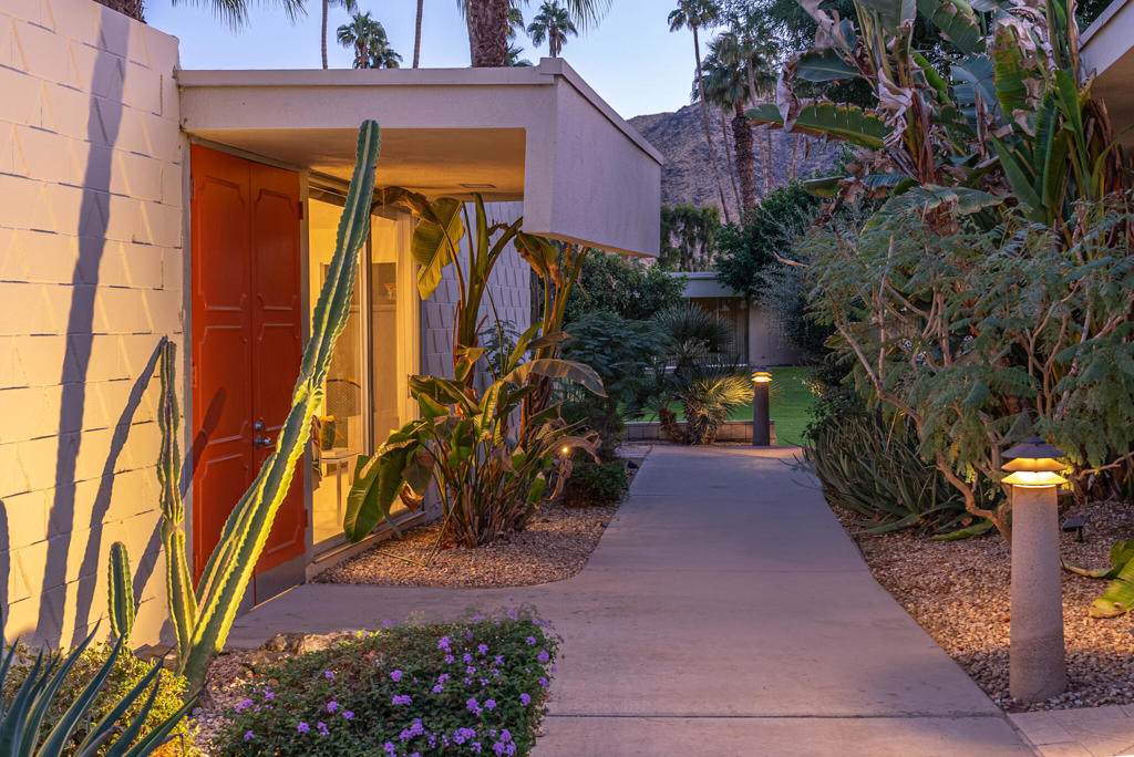 https://bt-photos.global.ssl.fastly.net/socal/orig_boomver_1_409128207-2.jpg