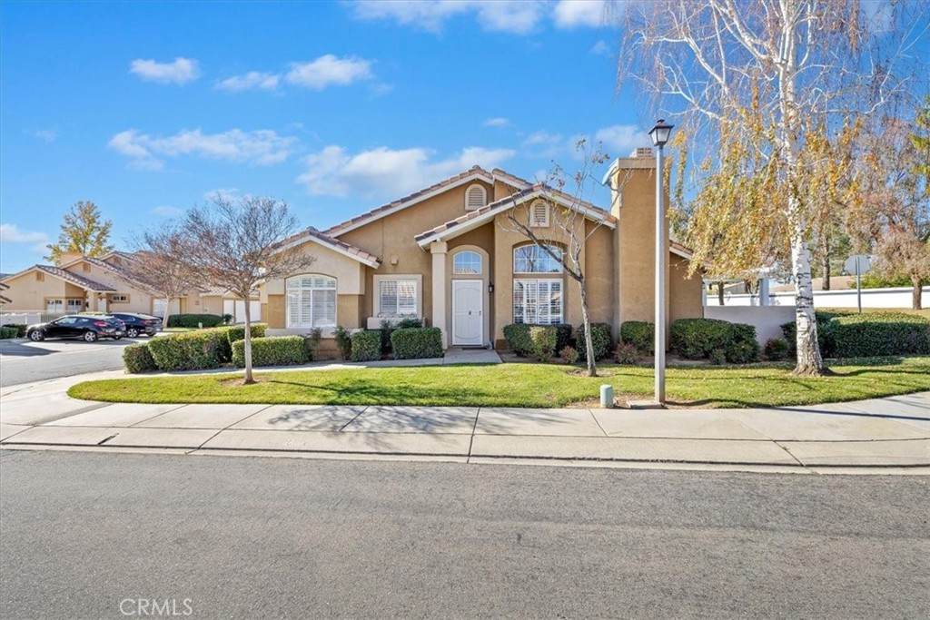 https://bt-photos.global.ssl.fastly.net/socal/orig_boomver_1_409146701-2.jpg
