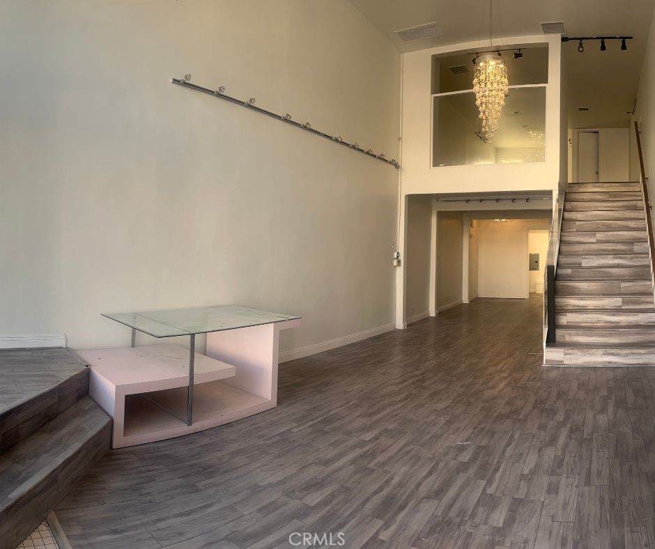7552 Melrose Ave - Photo 1