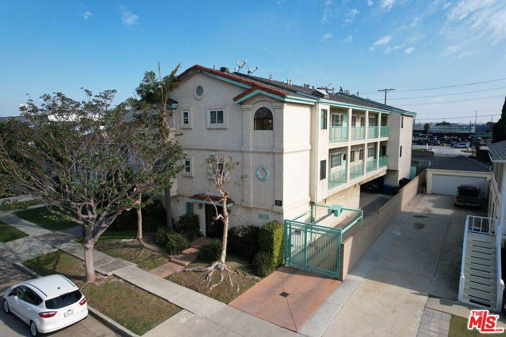 8812 Reading Avenue - Photo 1