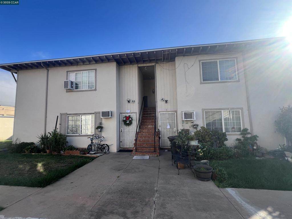 2780 Argyll Avenue - Photo 1